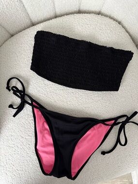 PINK Victoria's Secret Black Bikini Bottoms with Pink Lining